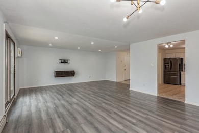 1220 S Lorraine Rd unit 3, Wheaton, IL 60189 - photo 4