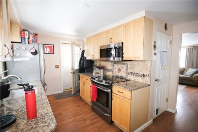 43 Montcalm Rd, Warwick, RI 02889 - photo 3