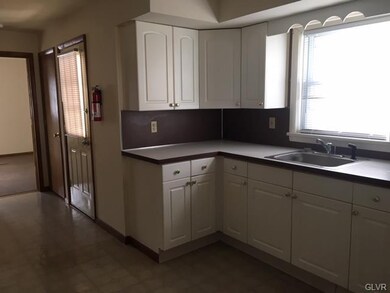 119 Main St unit 1, Slatington, PA 18080 - photo 2