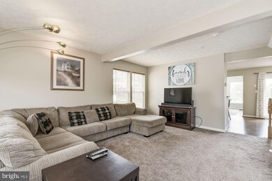 8720 Thornbrook Dr, Odenton, MD 21113 - photo 4