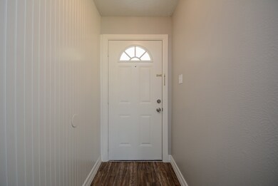 3626 Abinger Ln, Houston, TX 77088 - photo 4