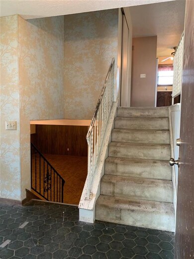 1915 W 66th St, Davenport, IA 52806 - photo 3