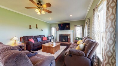 366 Armstrong Ln, Mount Washington, KY 40047 - photo 7