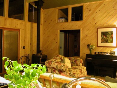 128 Marigold Ln, Milford, PA 18337 - photo 7