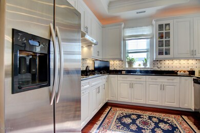 124 Walnut St Unti 601-large-007-5-DSC 9
