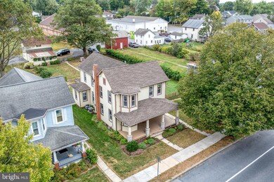 819 W Main St, Mount Joy, PA 17552 - photo 5