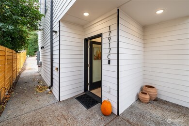 17917 Stone Ave N unit C, Shoreline, WA 98133 - photo 3