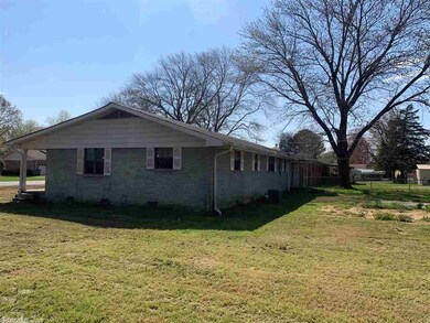 1602 W Iowa St, Beebe, AR 72012 - photo 4