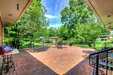 107 Fairlane Dr, Shelbyville, TN 37160 - photo 5