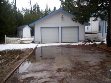 unlisted-address, Bend, OR 97707 - photo 3