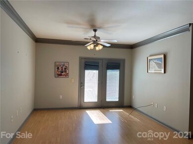 515 Appeldoorn Cir unit 515, Asheville, NC 28803 - photo 2