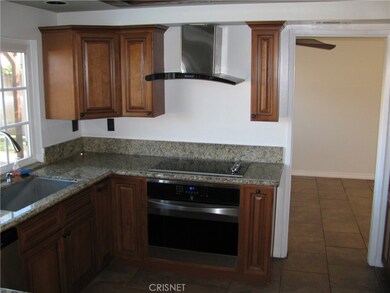 Electric Stove Top and Oven