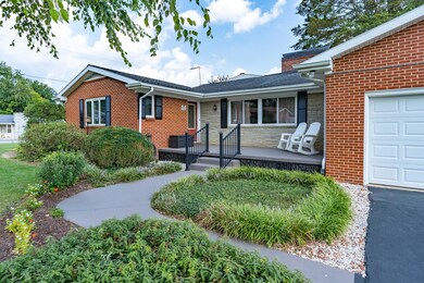 806 Ridgefield Dr, Johnson City, TN 37601 - photo 3