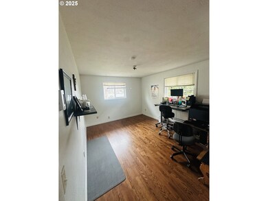 3785 Hawthorne Ave, Eugene, OR 97402 - photo 6