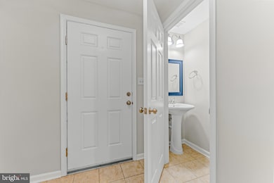 7264 Mockingbird Cir, Glen Burnie, MD 21060 - photo 5