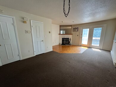 117 Hamden Ave unit F, Waterbury, CT 06704 - photo 2