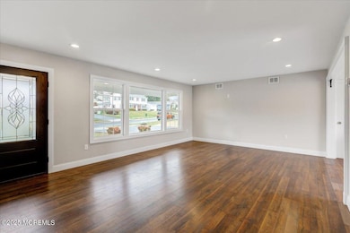 05-Family Room