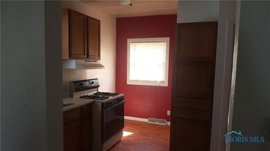 1921 Barrows St, Toledo, OH 43613 - photo 4