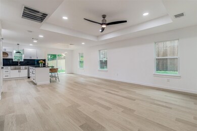 322 W Johnson St, Denison, TX 75020 - photo 6