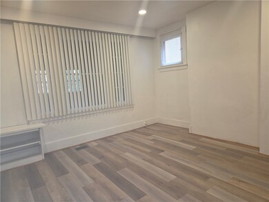 518 Waddell Ave, Clairton, PA 15025 - photo 4