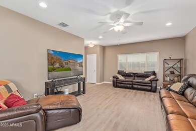 892 W Banyan Ave, San Tan Valley, AZ 85140 - photo 6