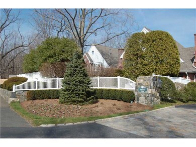 73 Weaver St unit 13, Greenwich, CT 06831 - photo 3