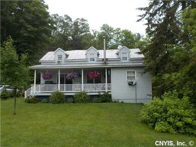 Exterior Front. Nice Lawn!