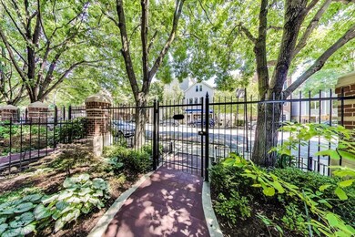 2660 N Southport Ave, Chicago, IL 60614 - photo 2