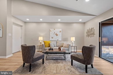 1102 Castle Harbour Way unit 3D, Glen Burnie, MD 21060 - photo 2