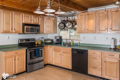 5302 North Star Street-large-010-Kitchen