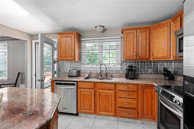 5 Lucille Dr, Greenville, RI 02828 - photo 5