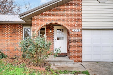 2216 W Austin St, Bolivar, MO 65613 - photo 3