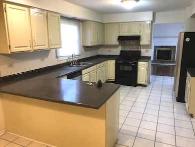 1120 Fieldstone Ln, Bartlett, IL 60103 - photo 6