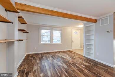 8601 Spring Creek Ct, Springfield, VA 22153 - photo 4