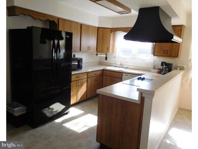 6 Silvertop Ln, Cherry Hill, NJ 08002 - photo 7