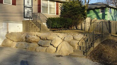 24 Acorn Ave, Rensselaer, NY 12144 - photo 4