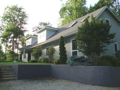 357 Padgetts Hill Road front a