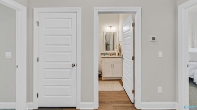 7054 Regency Ln, Gurley, AL 35748 - photo 5