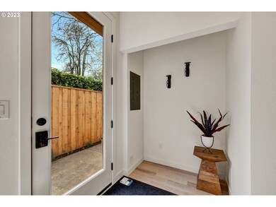 7556 N Berkeley Ave unit 3, Portland, OR 97203 - photo 3