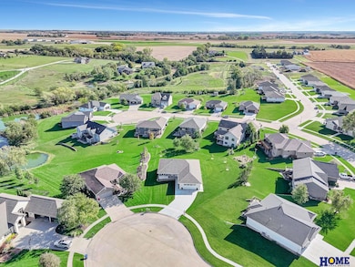 920 Dundee Ct, Crete, NE 68333 - photo 5