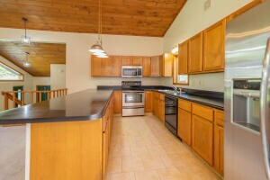 1200 Chalet Ln-11