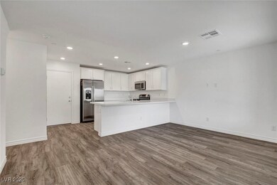 10719 Norfolk View Ct, Las Vegas, NV 89166 - photo 7