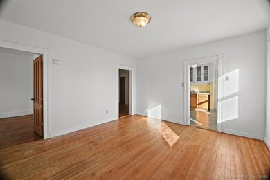 527 Burritt St, New Britain, CT 06053 - photo 5