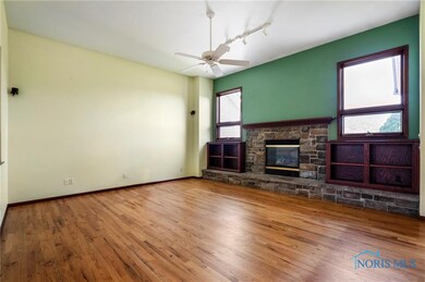 22130 W Red Clover Ln, Curtice, OH 43412 - photo 5