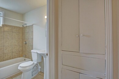 2202 Park St unit 8, Houston, TX 77019 - photo 4