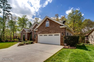 02_110 Seminole Lane_FrontRight