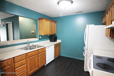 9211 Jefferson Ave, Louisville, KY 40291 - photo 4