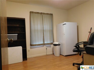 1004 Craig St, Copperas Cove, TX 76522 - photo 5