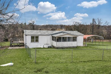 189 Adalida Ln, Springtown, TX 76082 - photo 3