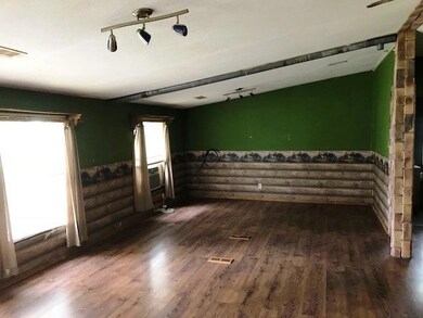 18160 Lawrence 2240, Aurora, MO 65605 - photo 4